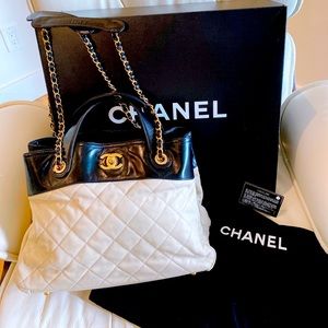 **SOLD** CHANEL
& Beige Quilted Leather In-the-Mix Tote Bag